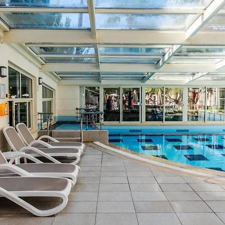 Trendy Adults Only Hotel Side